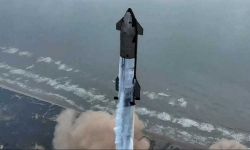 إيلون ماسك يحدد موعد أول رحلة إلى الكوكب الأحمر